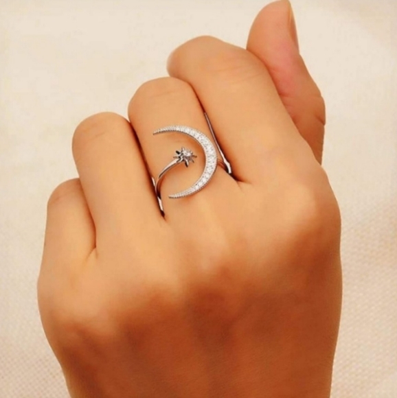 Yellow Gold Crecent Moon and Star Open Ring - Picture 10 of 12